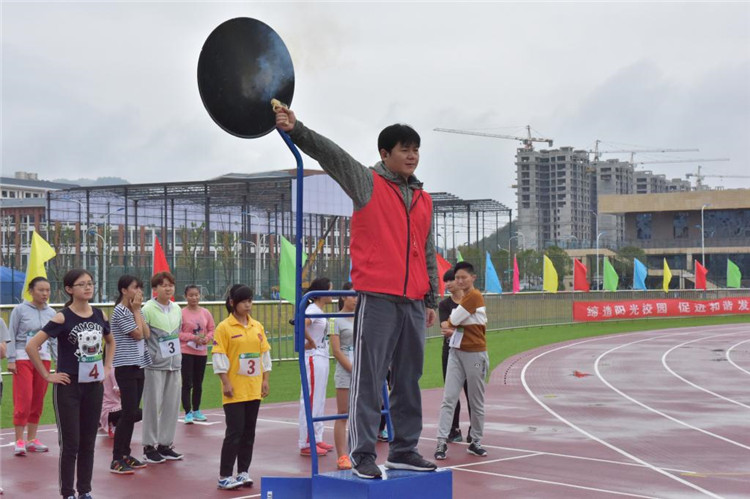 遵義醫(yī)學(xué)院69周年校慶田徑運(yùn)動(dòng)會(huì)